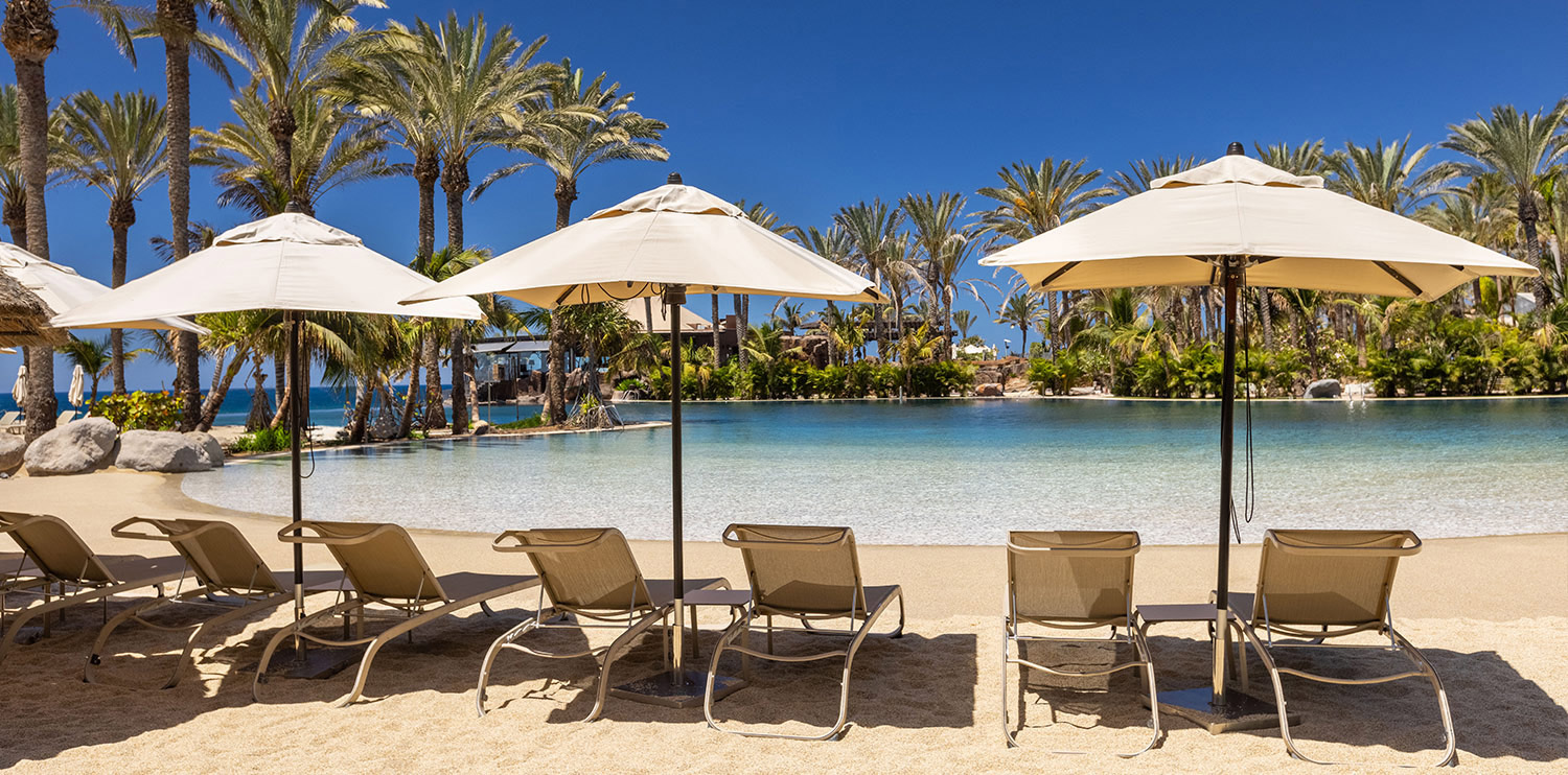  Lago pool at the hotel Lopesan Costa Meloneras, Resort & Spa in Gran Canaria 